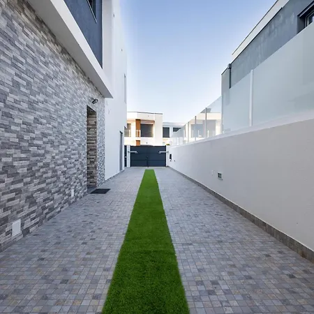 House Avseixal Desativado بيت ضيافة 3*